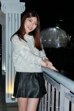 家有蛇仙美貌妻